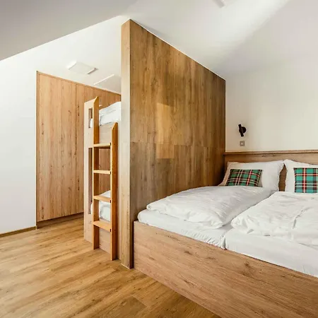 בקתה Unit_type_semidetached_house 54614